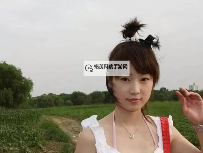 张莜雨大胆突破自我，舞台展现无限魅力图1