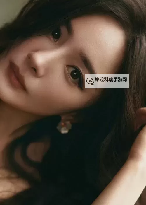 探索精彩内容:操美眉美影院带你领略视觉盛宴图1