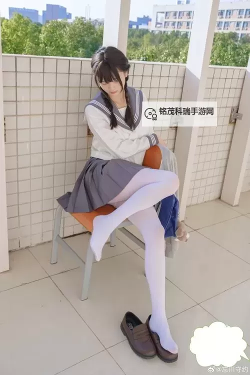 17c一起草白丝：青春校园的纯白幻想图1