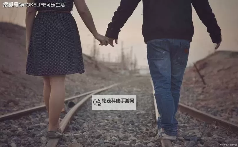 最美情侣免费视频播放在线看:唯美伴侣瞬间尽在这里图1