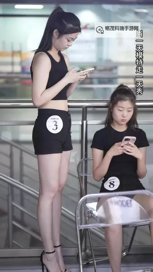 正在播放极品白嫩真实面试：现场直击面试官的专业表现图2