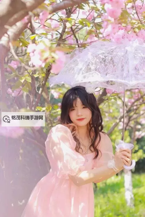 探索春日浪漫：一道本五月天女优带你领略青春的气息图1