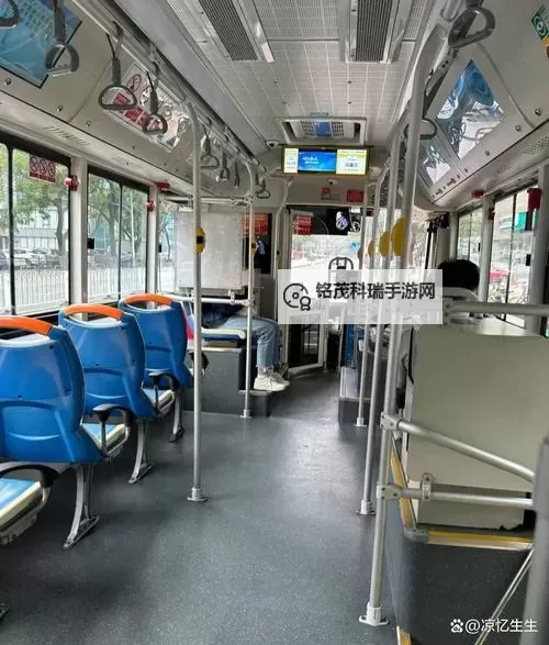 坐公交车居然被困了2个小时，真是令人难以置信！图1