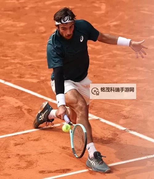 美国网球运动员蒂亚福展现卓越才华再创佳绩图1