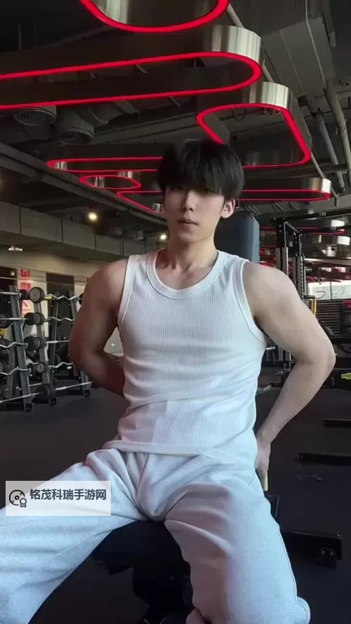 中国小鲜肉GARY打桩引热议 颜值与实力齐升热点不断图1