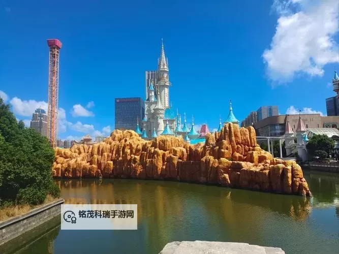 六月亚洲综合天堂：极致夏日的梦幻乐园图2