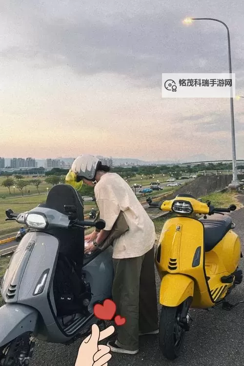 在摩托车上要了你：一段激情与自由的旅程图1