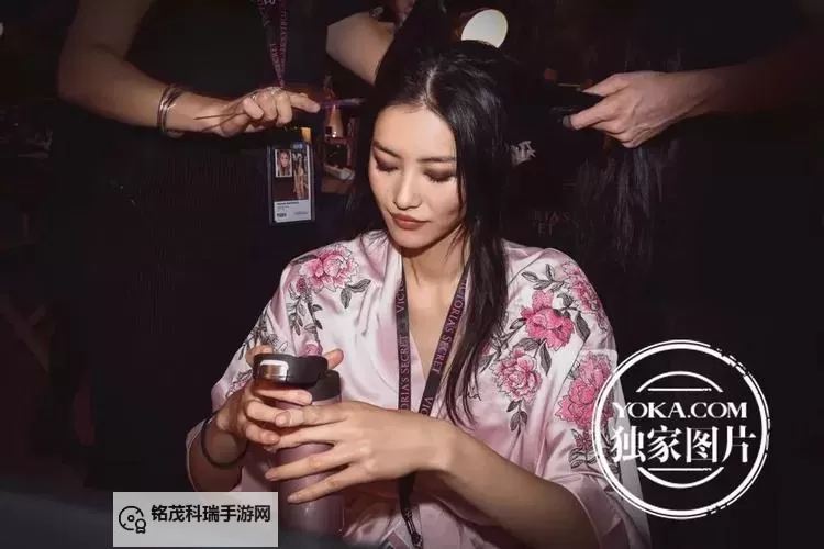 探索维吾尔无码:文化背景与内容解析图1