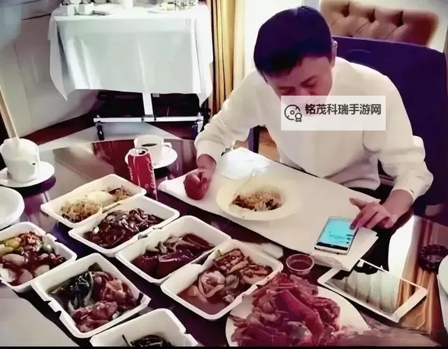 总裁吃饭还连在一起:职场中的奇特默契与合作秘籍图1