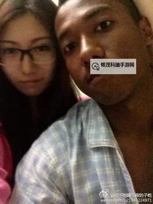 黑人在亚洲在线观看:多元文化融合的精彩瞬间图1