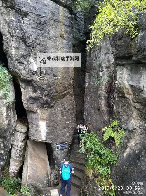 探索岳的肥洞越紧越深：神秘深处的秘密探秘图2