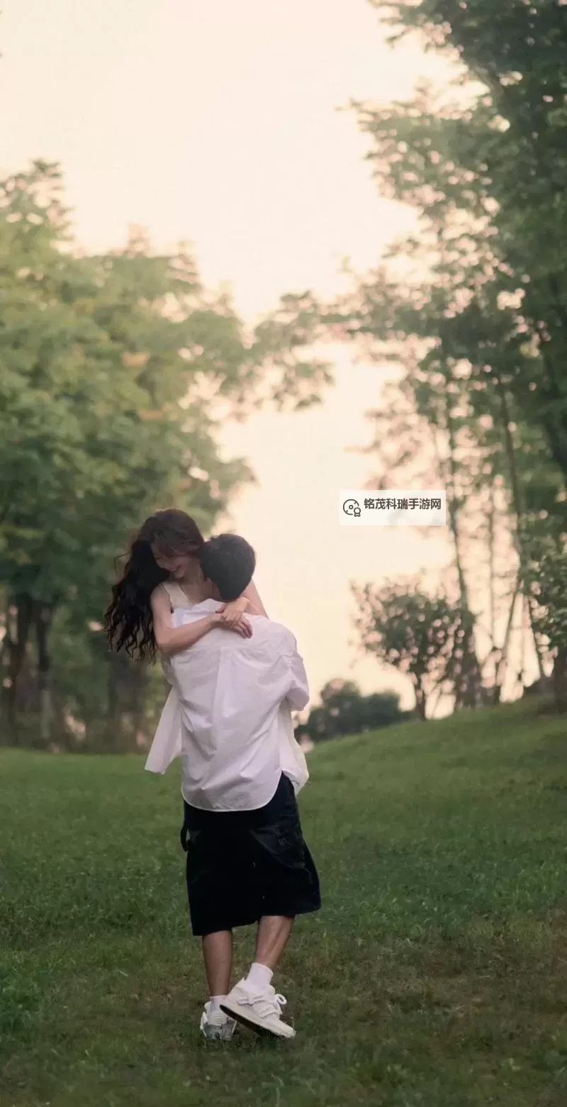 探索国产情侣网：打造专属甜蜜互动的新平台图1