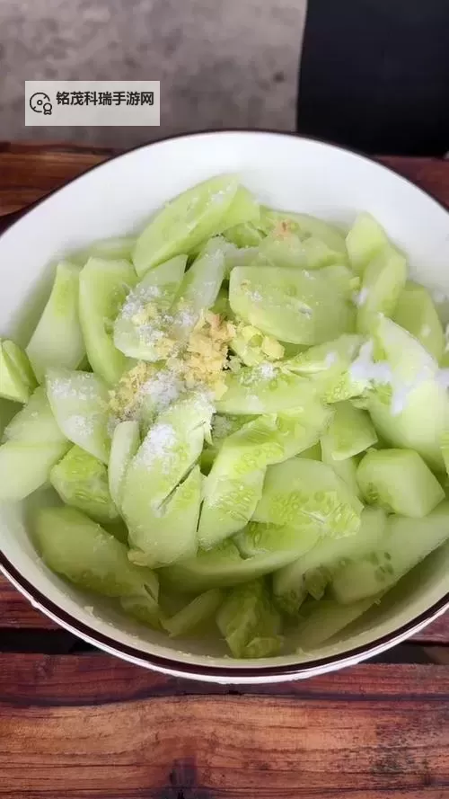 用黄瓜自愈的时候要削皮吗？健康小知识全揭秘图1