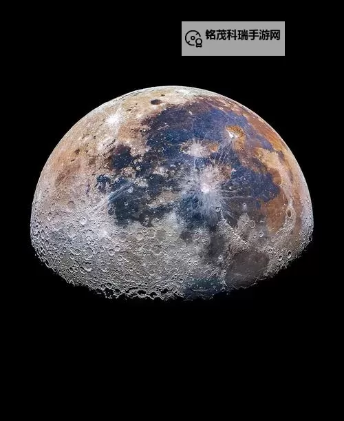 揭示月球的诡异之处：未知秘密背后的神秘面纱图1