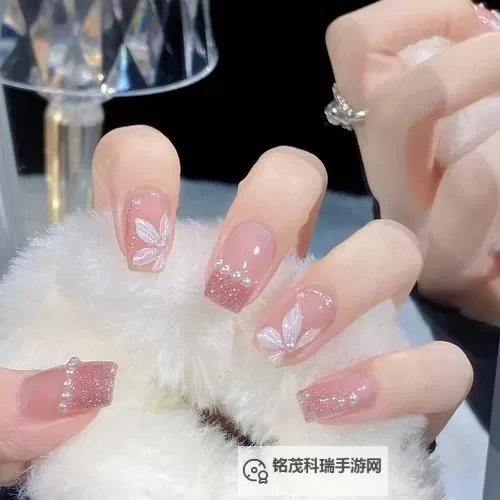 2023最新指甲图片美甲款式推荐，潮流设计全掌握图2