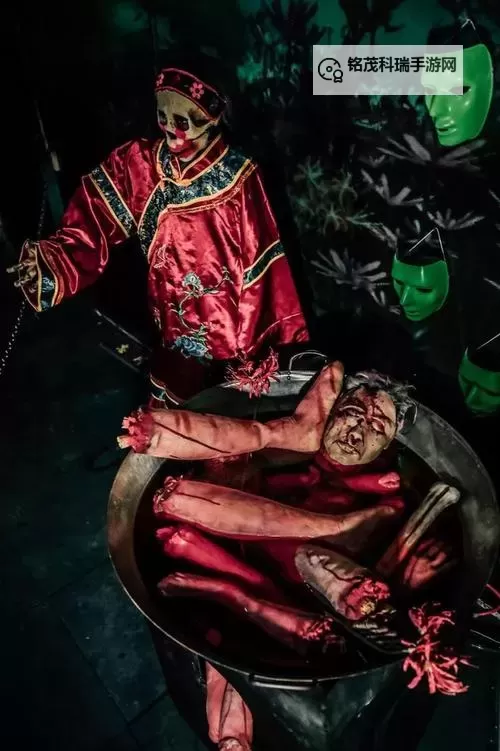 浴室少女二十天原图：真实背后的创作故事图1