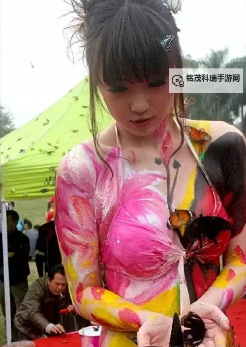 张筱雨大胆出位:镜头下的叛逆与公众记忆图1