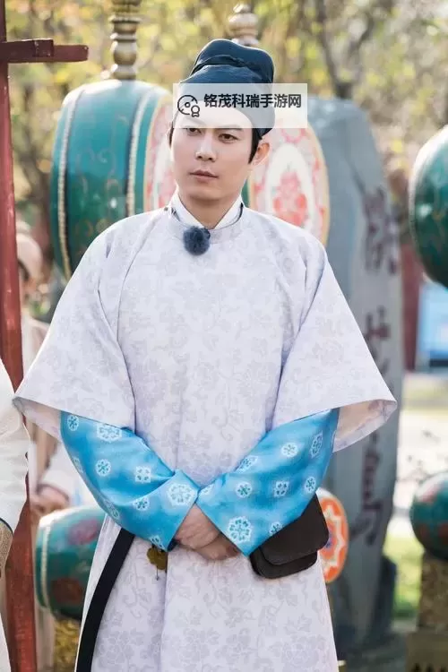 麻花传剧原创mv在线看完整版高清官网：光影里的戏梦与人间烟火图1