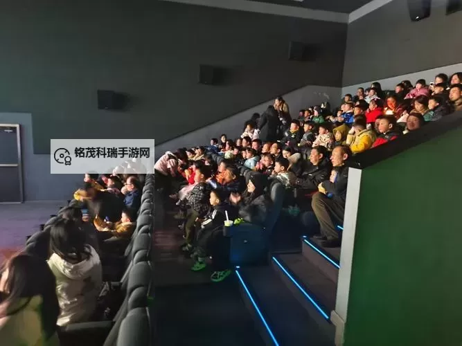 影院禁止18岁以下观众观影：走进分级制度的边界与公众讨论图1