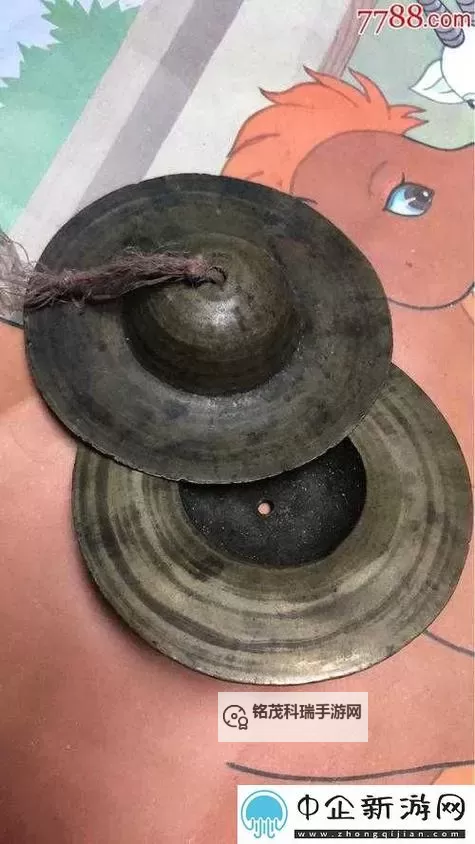 锵锵锵铜铜铜铜免费观看:铜声回响里藏着历史与人心的缄默图1